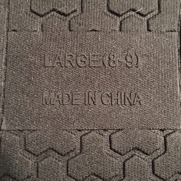 Super Comfy and Warm Slippers - Picture 3 of 5